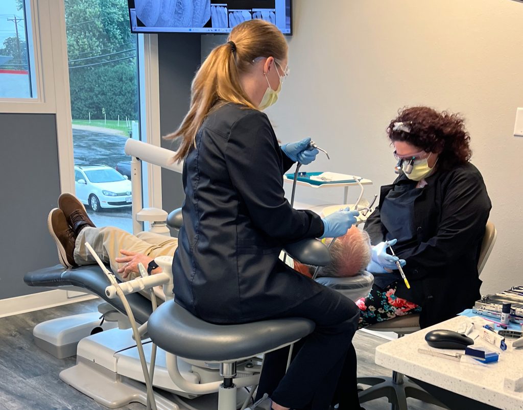 Top 10 Oral Health Tips for a Healthy Smile in La Crosse Family & Restorative Dentistry